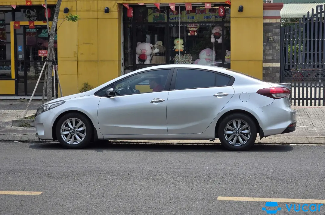 Ảnh xe Kia Cerato MT 2017