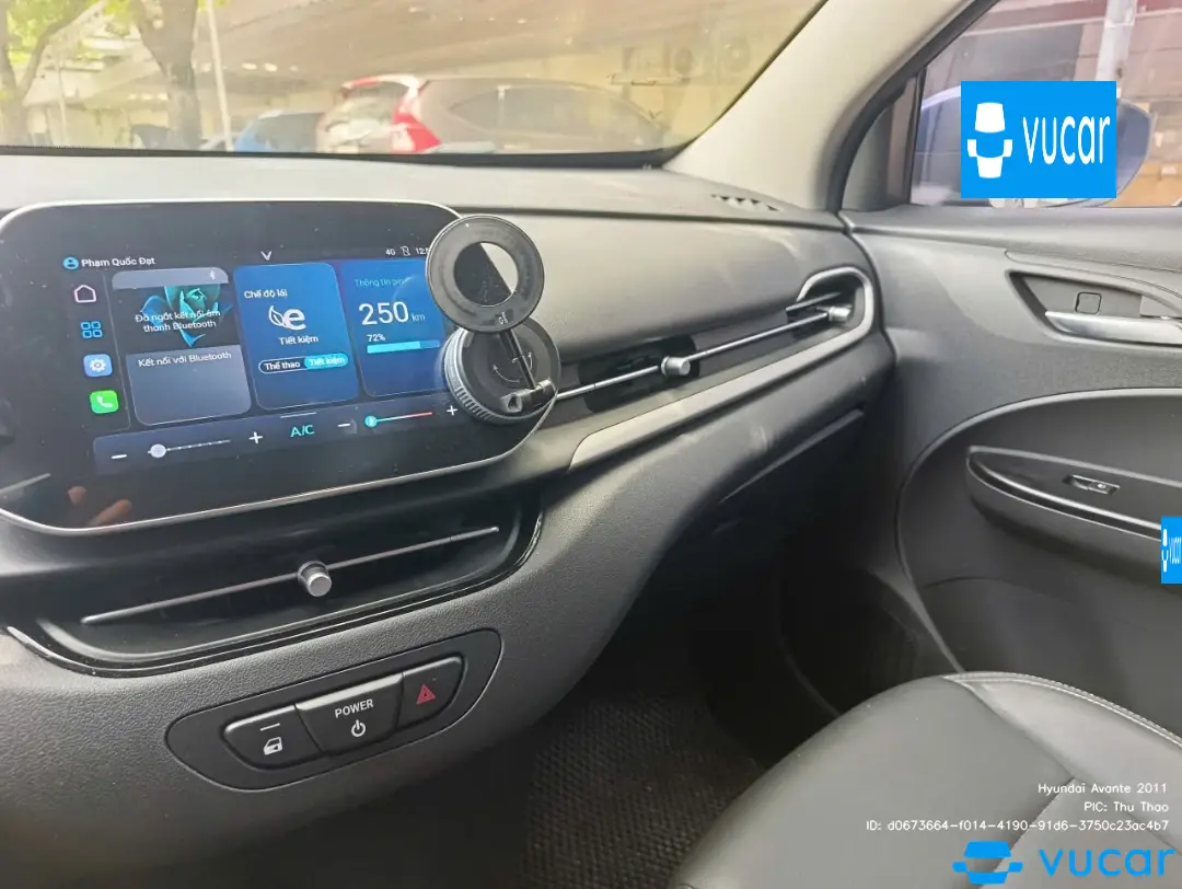 Hyundai Avante 2011 - Nội thất 9