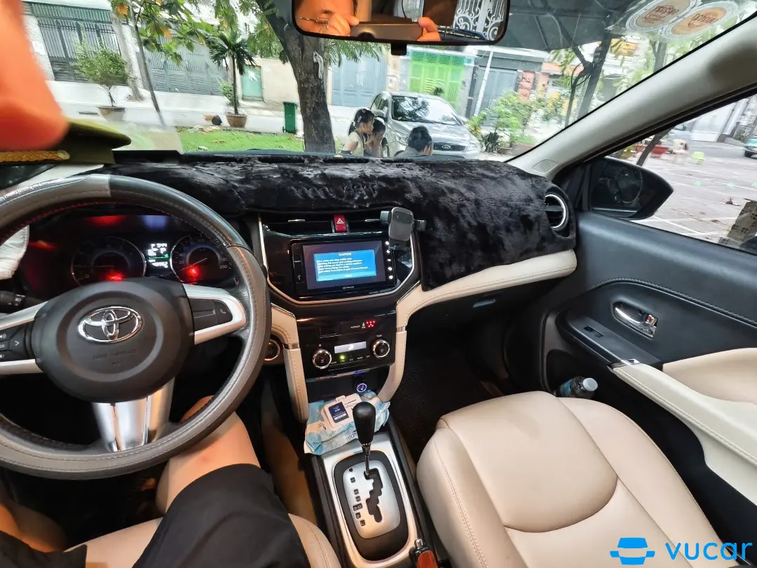 Toyota Rush AT 2018  - Nội thất 2