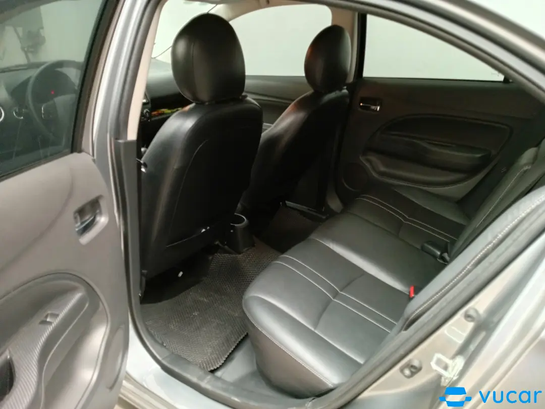 Mitsubishi Attrage 1.2 CVT 2021 - Nội thất 4