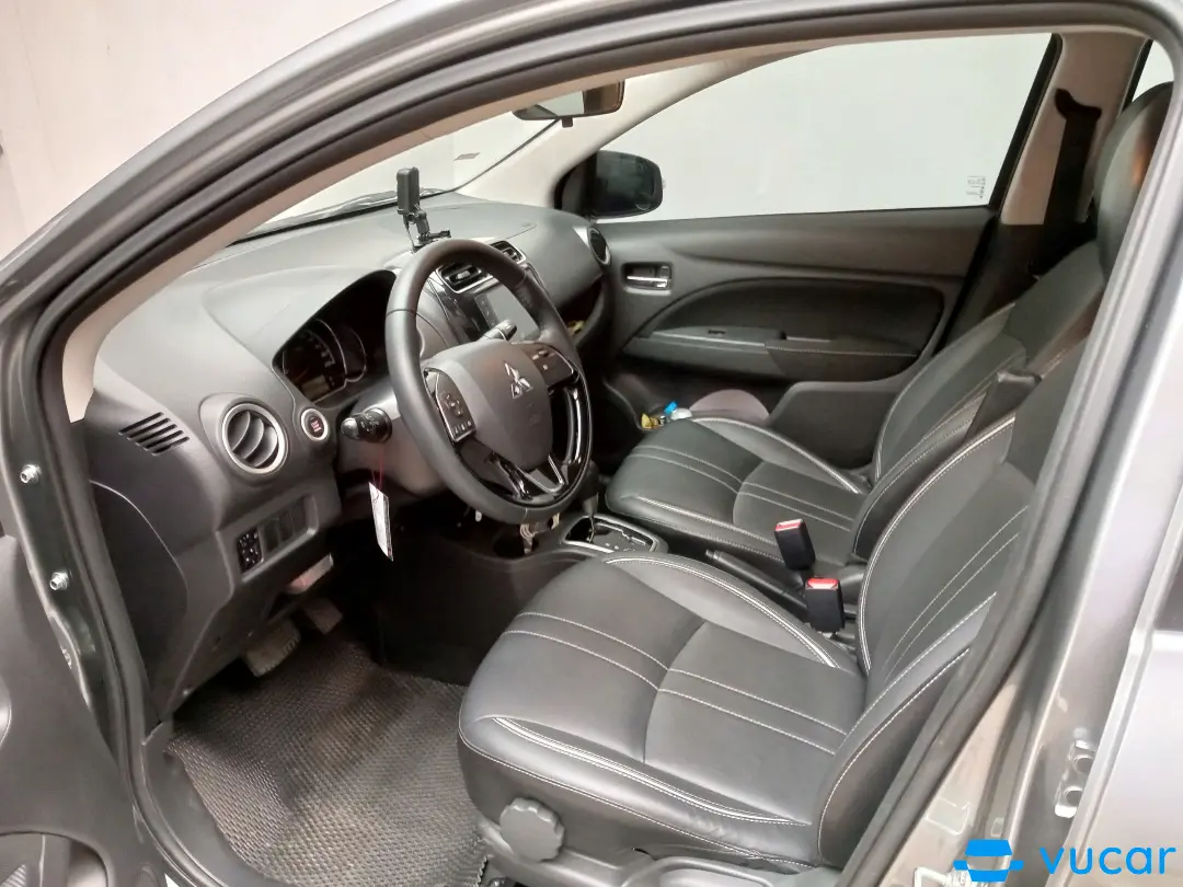 Mitsubishi Attrage 1.2 CVT 2021 - Nội thất 6