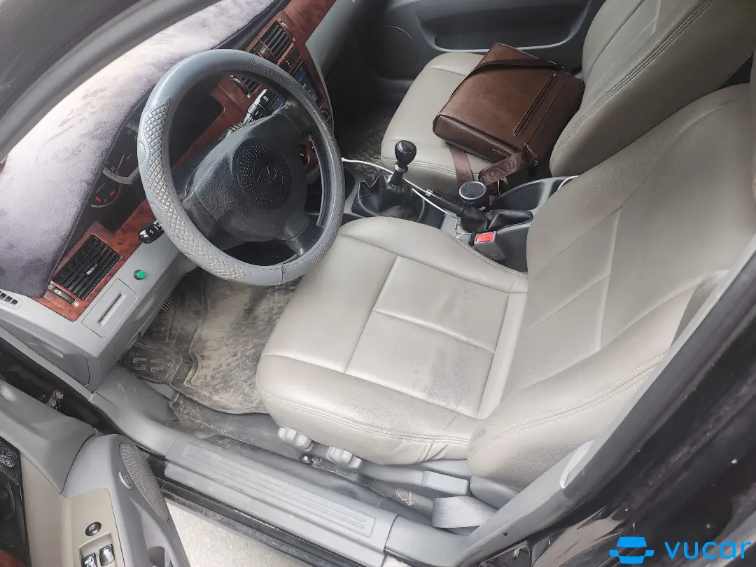 Kia K3 2016 - Nội thất 3
