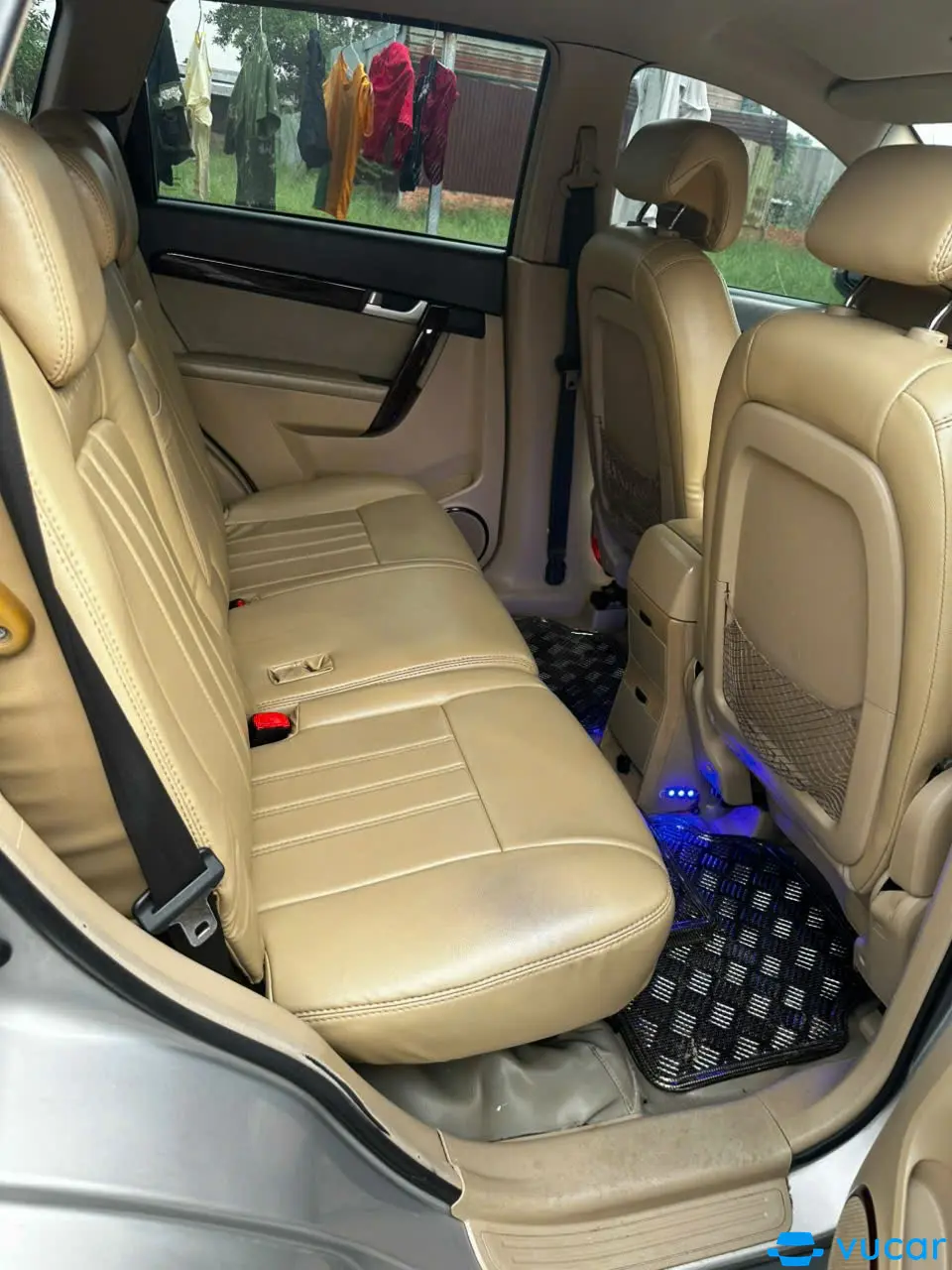 Chevrolet Captiva Phiên bản khác 2010 - Nội thất 5