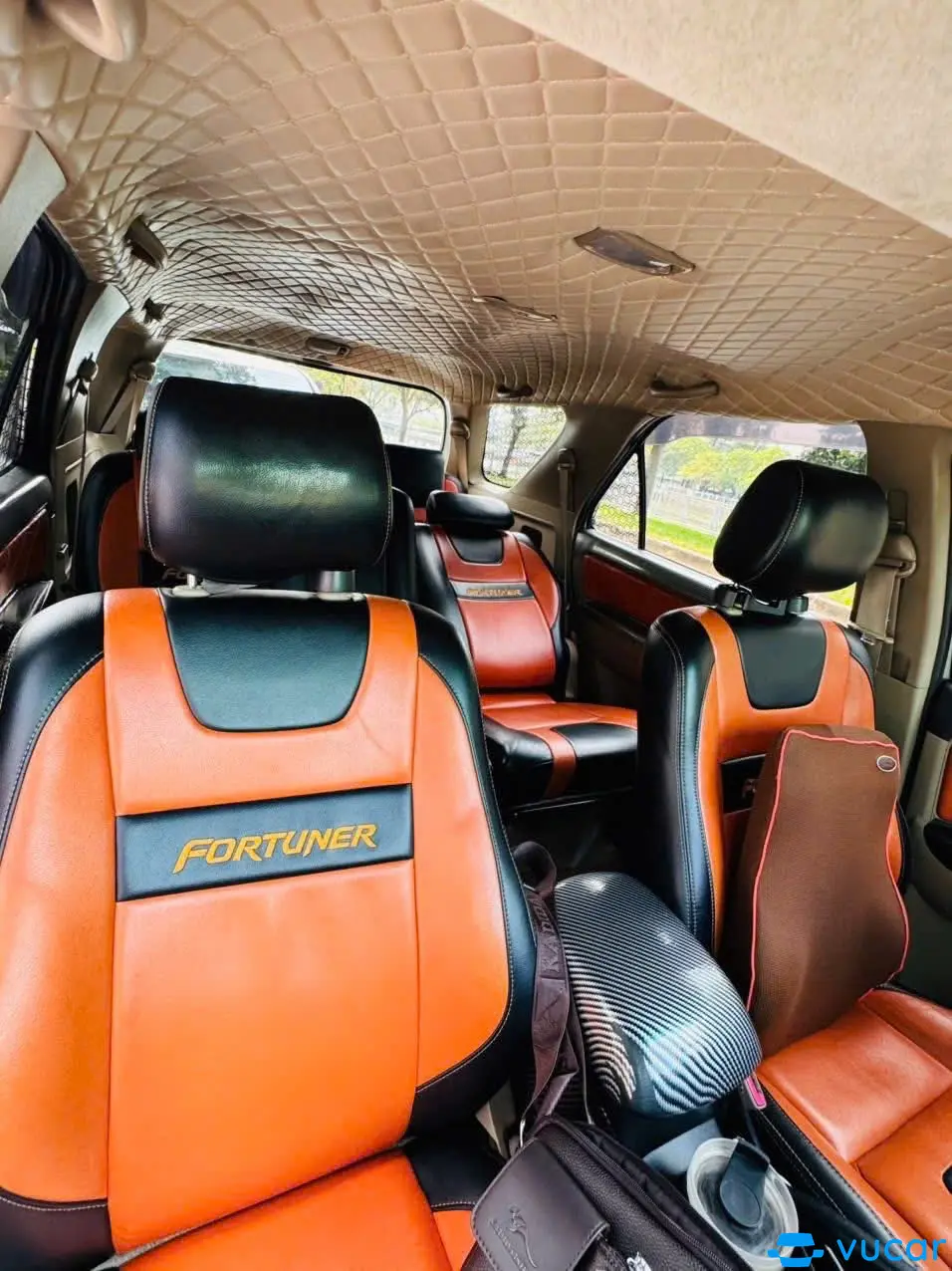 Toyota fotunor - Nội thất 1
