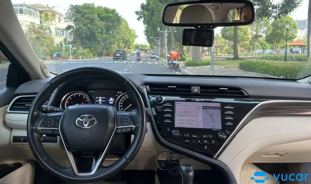 Toyota Camry 2.5Q 2019  - Nội thất 2