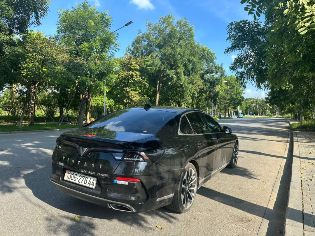 Ảnh xe Vinfast Lux a 2.0 Premium 2.0 AT 2020 - ảnh 3