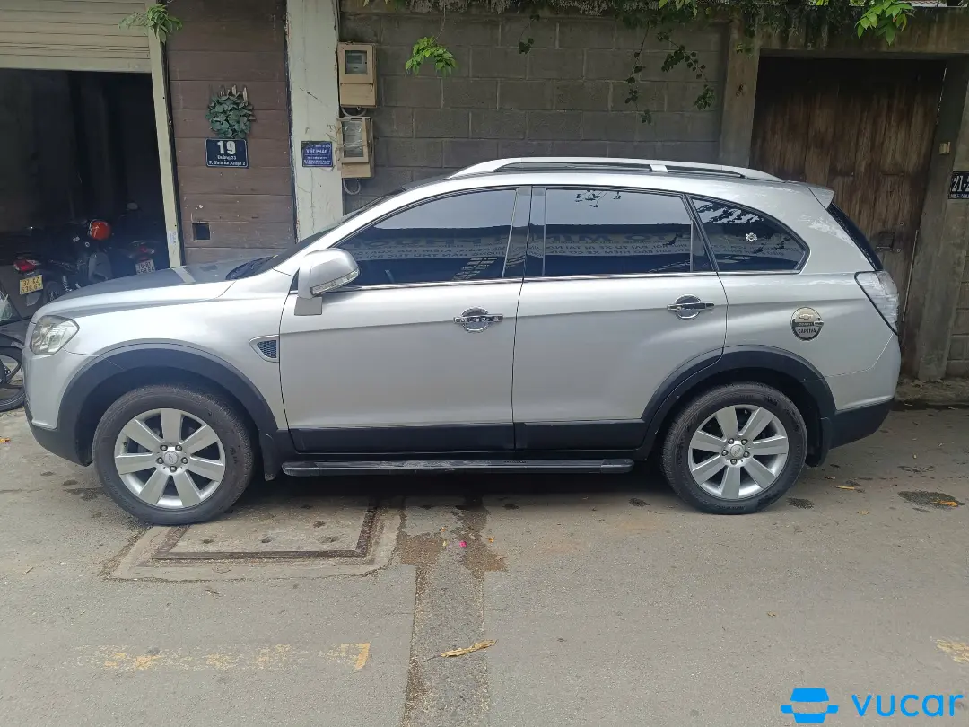 Chevrolet Captiva LT Maxx 2.4 MT 2010 - Ngoại thất 4