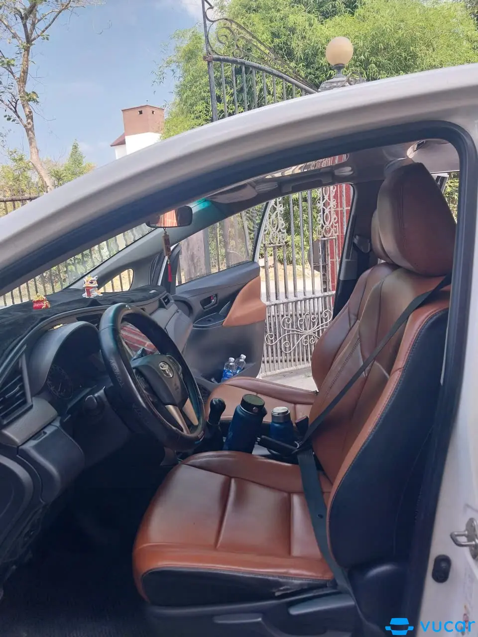 Toyota Innova 2.0E 2019 - Nội thất 2