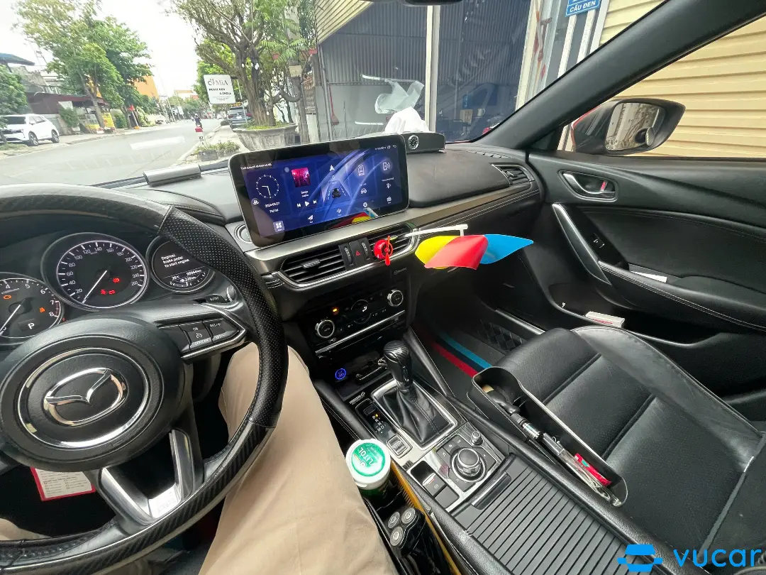 Mazda 6 premium 2.5 at 2017 - Nội thất 10