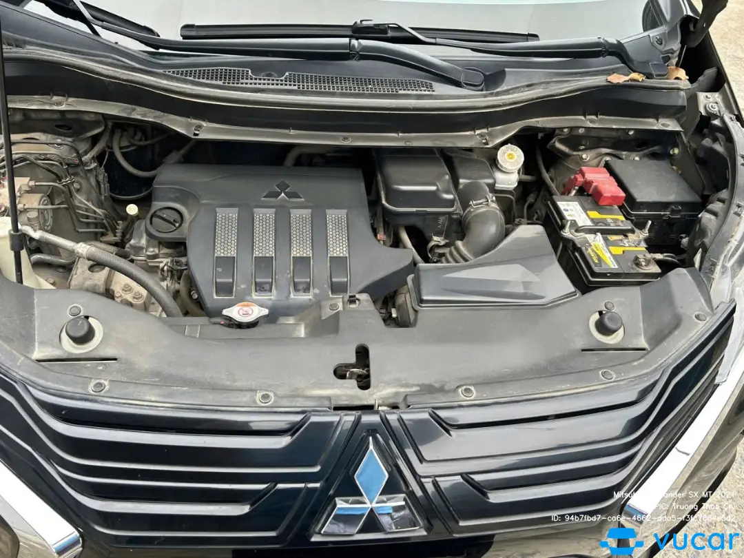 Mitsubishi Xpander SX MT 2021 - Khoang động cơ 1