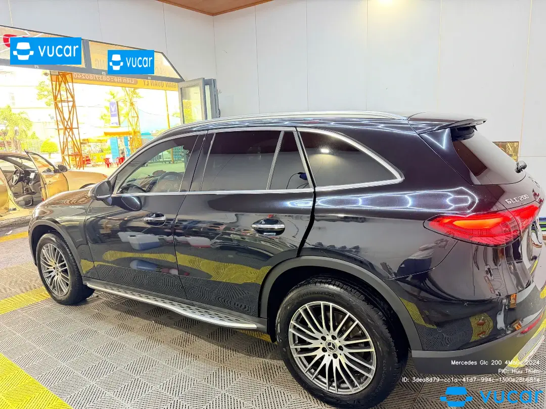 Mercedes Glc 200 4Matic 2024 - Ngoại thất 1