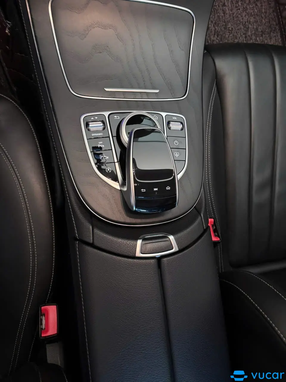 Mercedes 250 2018 - Nội thất 4