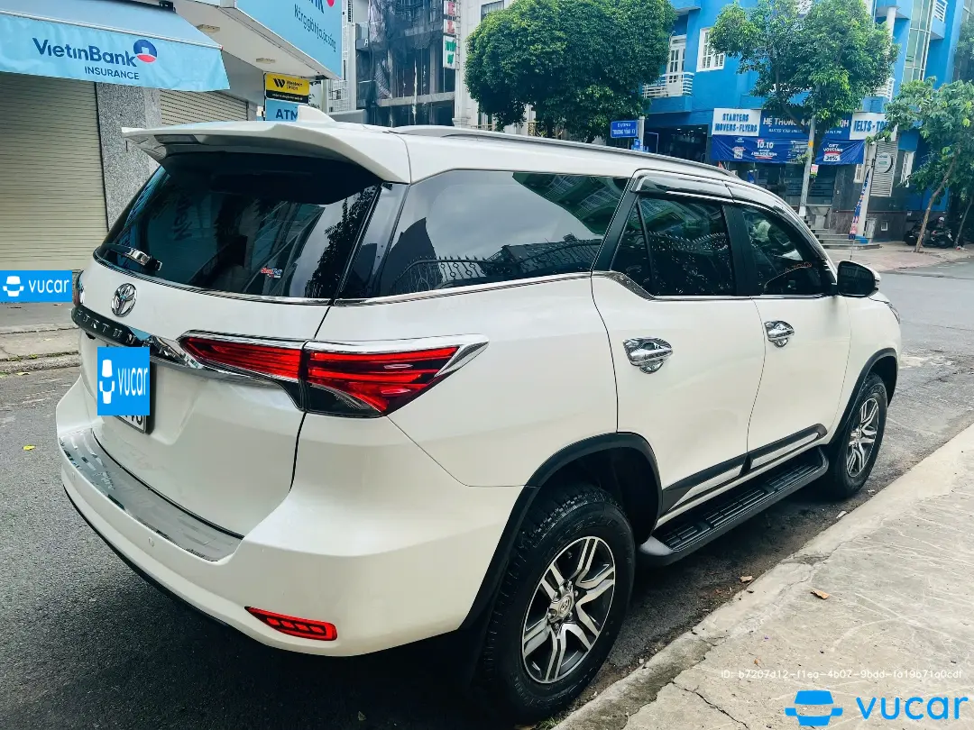 Toyota Fortuner 2.4G 4x2 AT 2018 - Ngoại thất 2