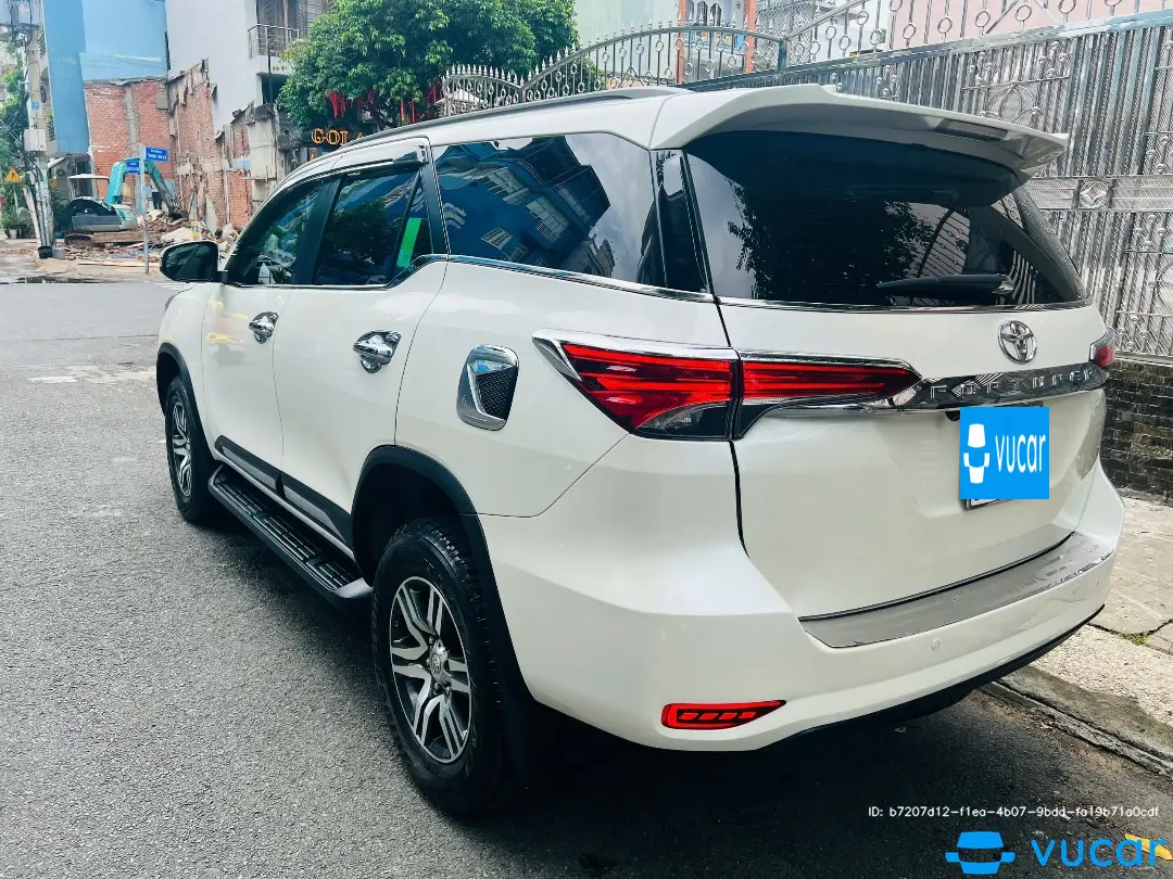Toyota Fortuner 2.4G 4x2 AT 2018 - Ngoại thất 3