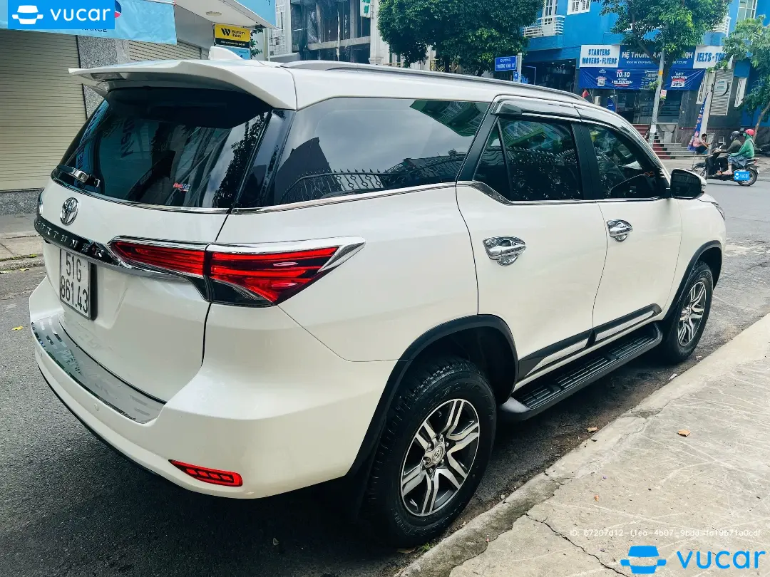 Toyota Fortuner 2.4G 4x2 AT 2018 - Ngoại thất 10