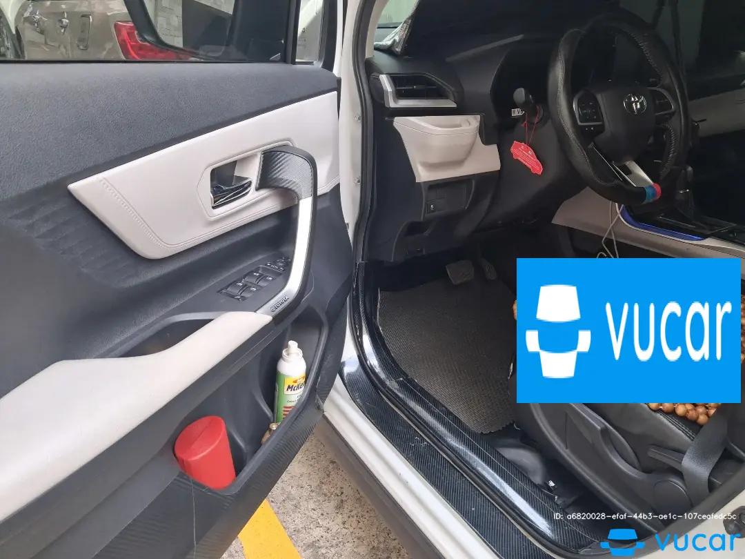 Toyota Veloz Cross 1.5 CVT 2022 - Nội thất 6