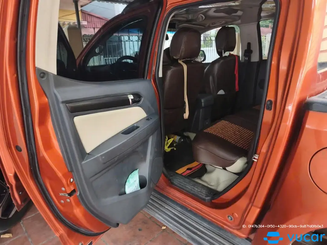 Chevrolet Colorado AT2015 2.8 2 cầu tự động - Nội thất 4