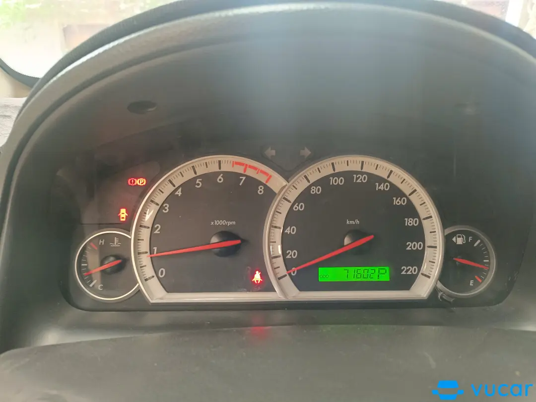 Chevrolet Captiva LT Maxx 2.4 MT 2010 - Nội thất 2