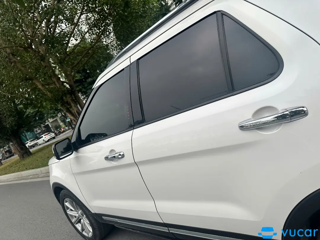 Ford Explorer 2017 - Ngoại thất 4
