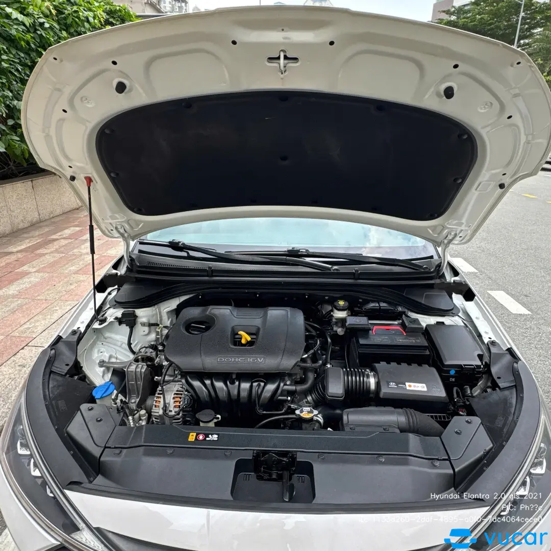 Hyundai Elantra 2.0 gls 2021 - Khoang động cơ 1