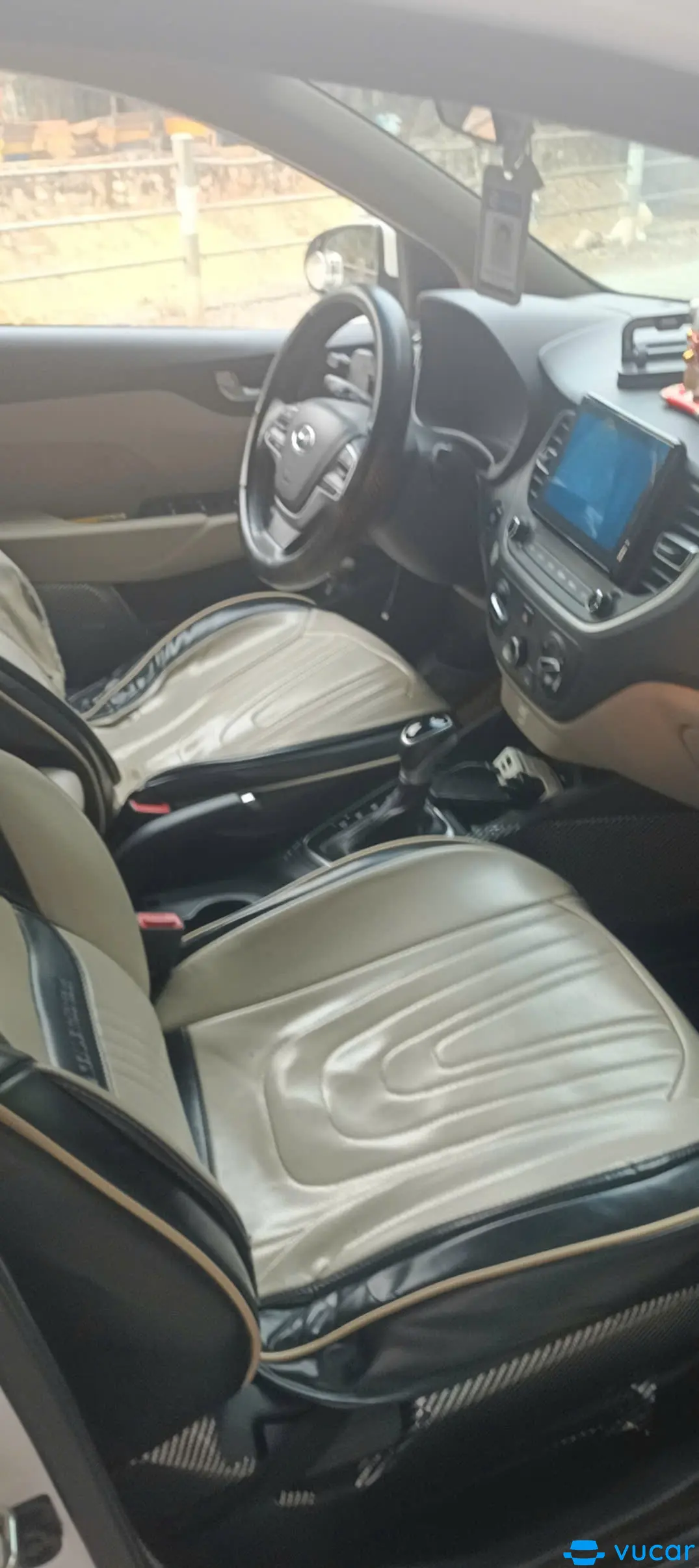 Hyundai Accent 1.5 AT 2024 - Nội thất 2
