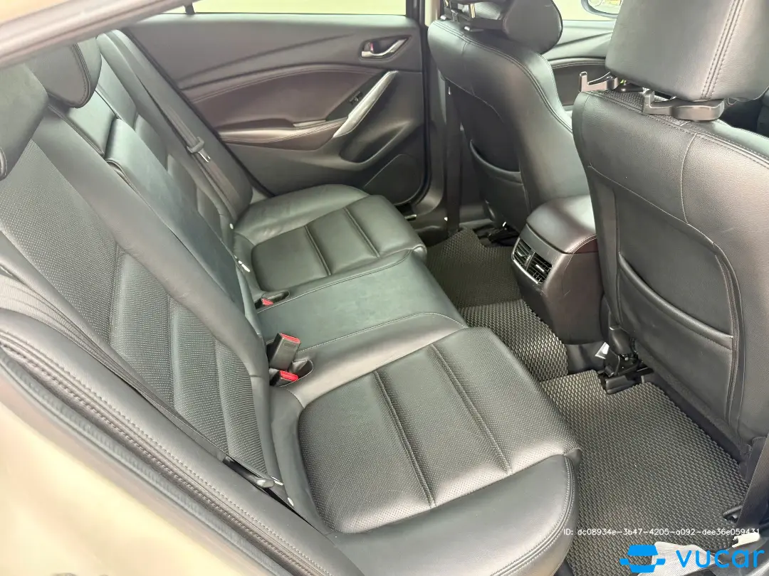 Mazda 6 2.0L Premium 2017 - Nội thất 7