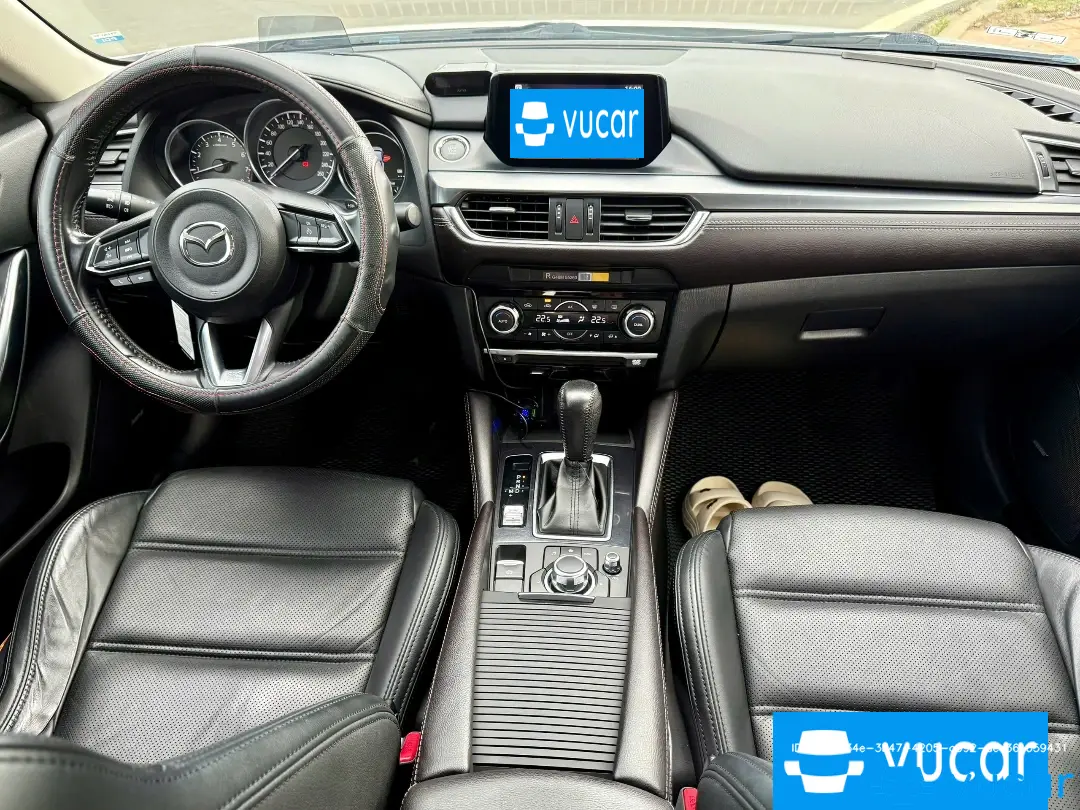 Mazda 6 2.0L Premium 2017 - Nội thất 5