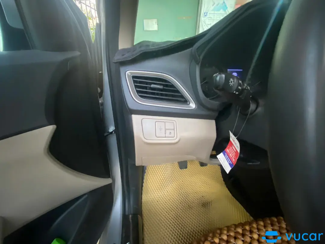 Hyundai Accent 1.4 MT 2020 - Nội thất 1