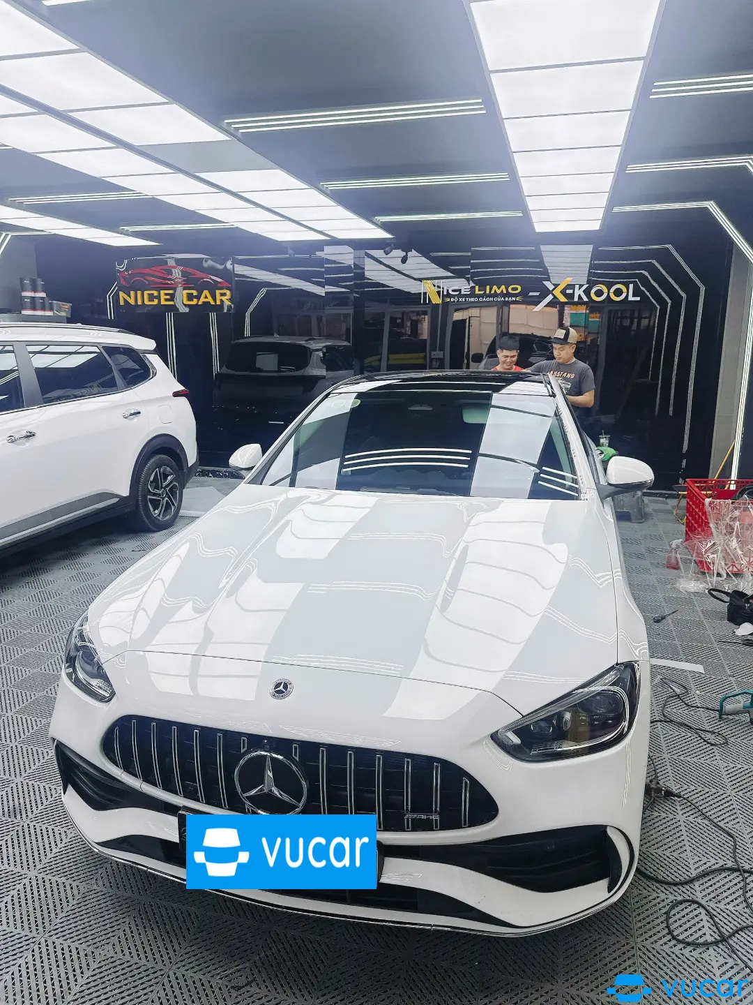 Ảnh xe Mercedes-Benz C-Class C300 AMG 2022