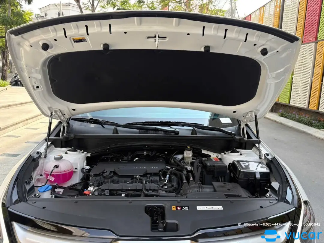Kia Sportage 2.0 Signature Xăng 2025 - Khoang động cơ 1