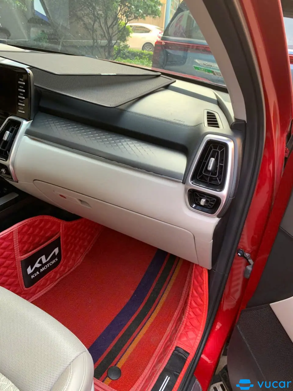 Kia Sorento Premium 2.2 AT AWD 2021 - Nội thất 10