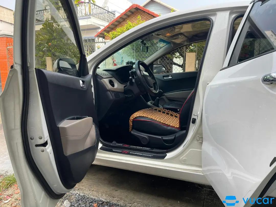 Hyundai i10 2017 Grand 1.0 MT - Nội thất 2