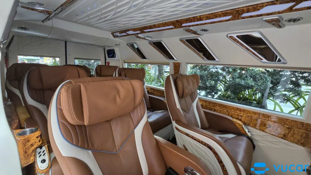 Ford Transit Limousine 2023 - Nội thất 5