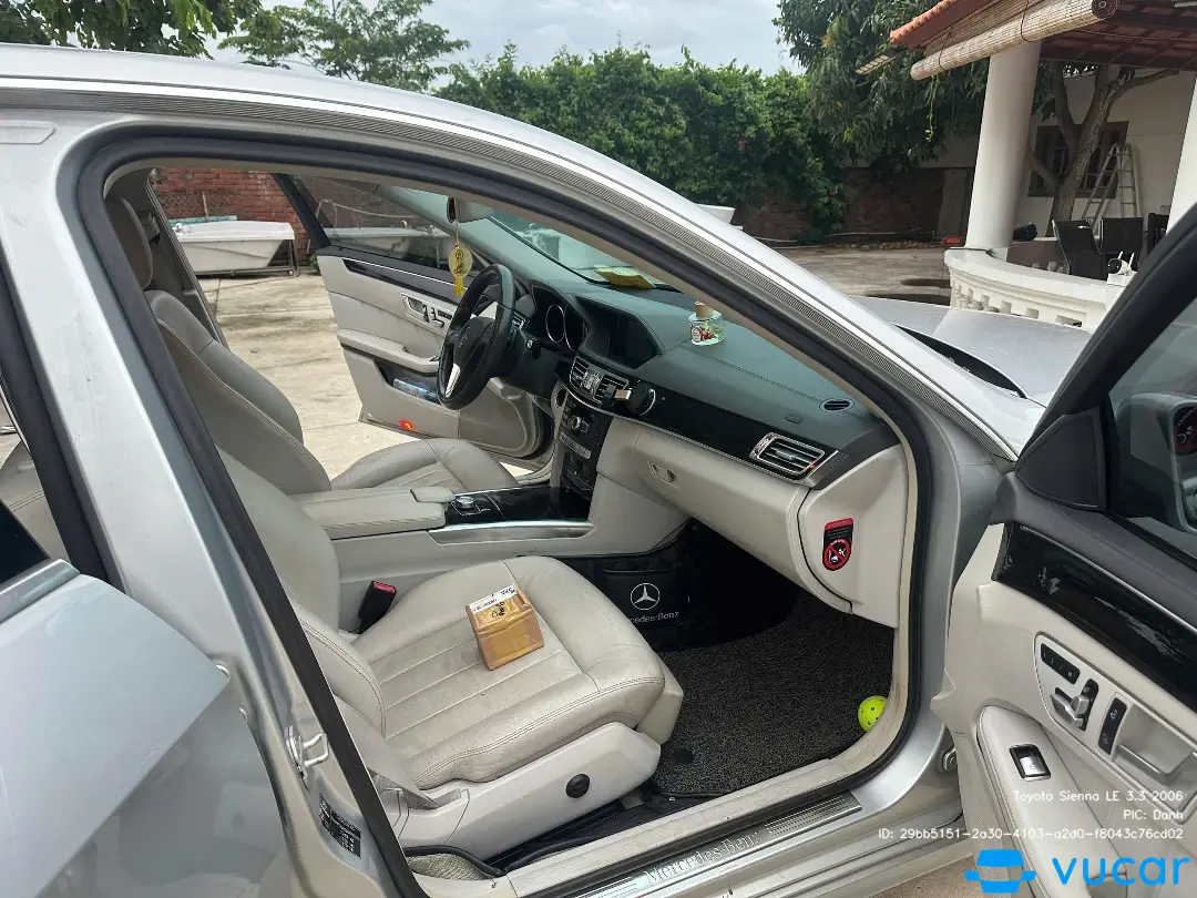 Toyota Sienna LE 3.3 2006 - Nội thất 1