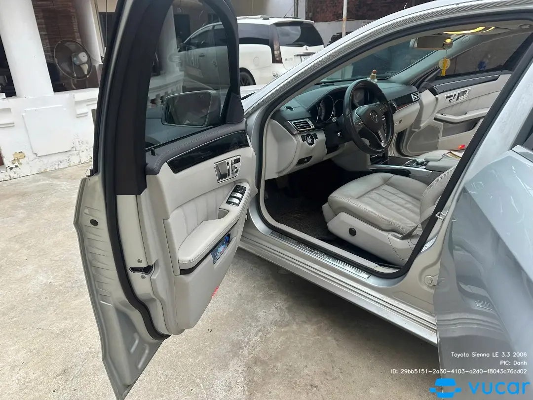 Toyota Sienna LE 3.3 2006 - Nội thất 7