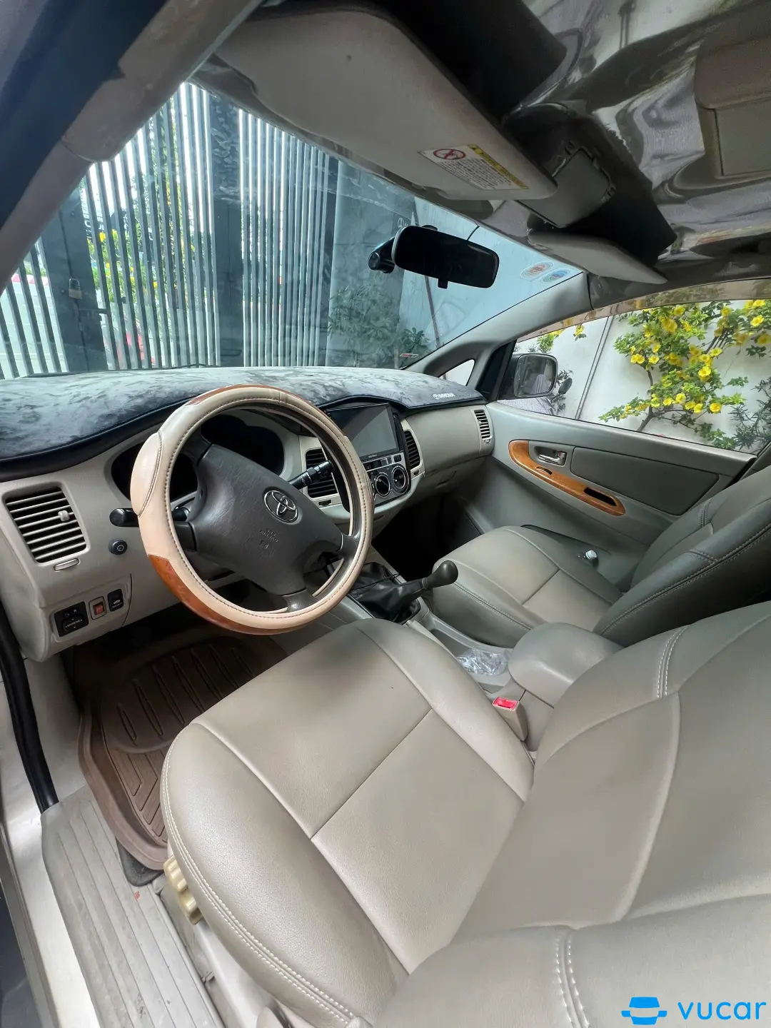 Toyota Innova G 2010 - Nội thất 2