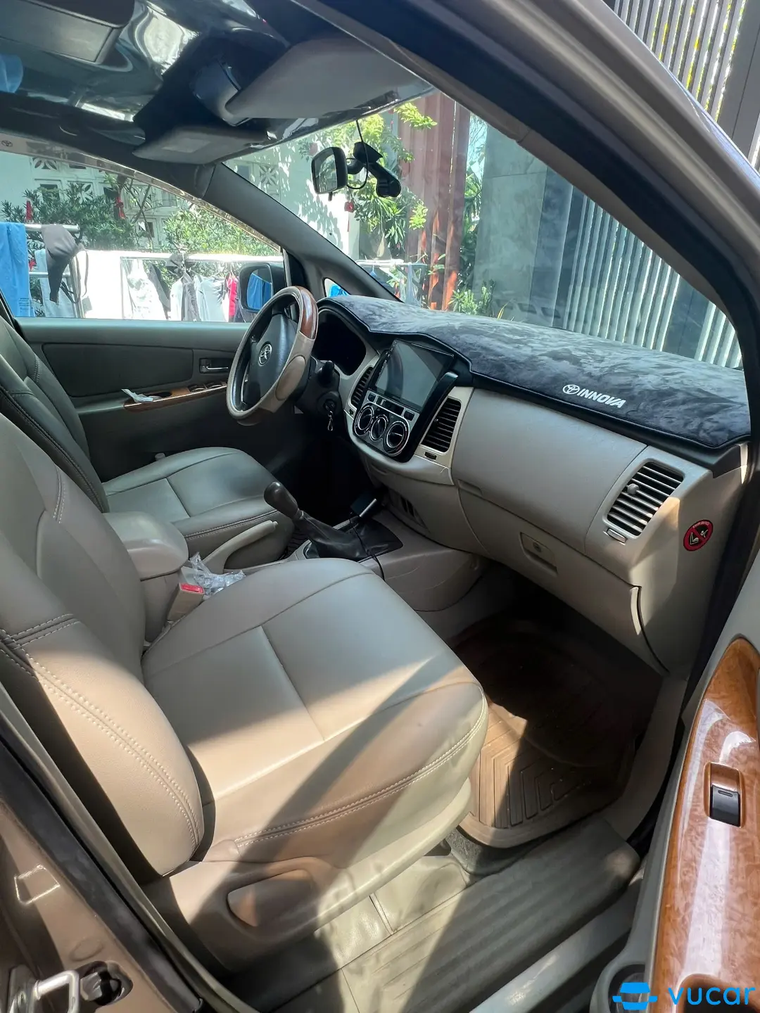 Toyota Innova G 2010 - Nội thất 4