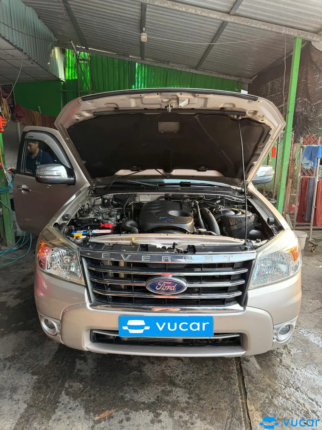 Ảnh xe Ford Everest 2.5L 4x2 MT 2011