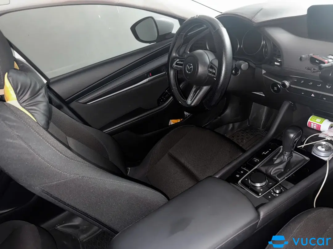 Mazda 3 1.5L Deluxe 2023 - Nội thất 4