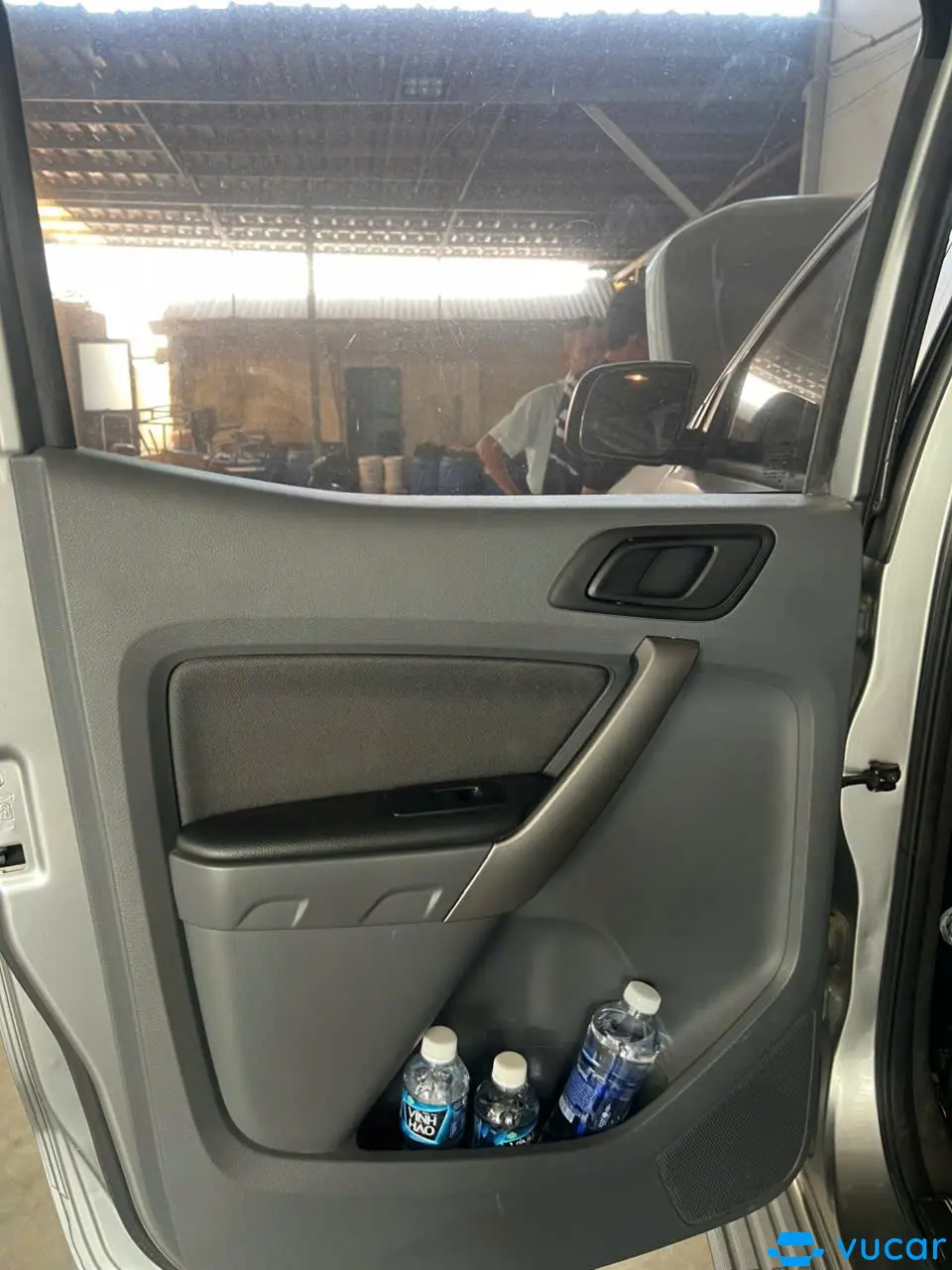 Ford Ranger XLS 2.2L 4x2 MT 2016 - Nội thất 1