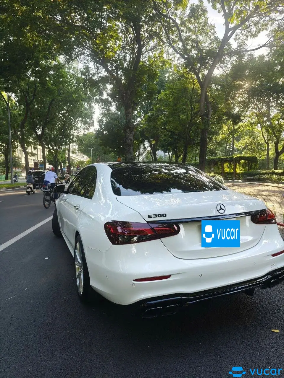 Mercedes E class E300 AMG 2024 - Ngoại thất 7
