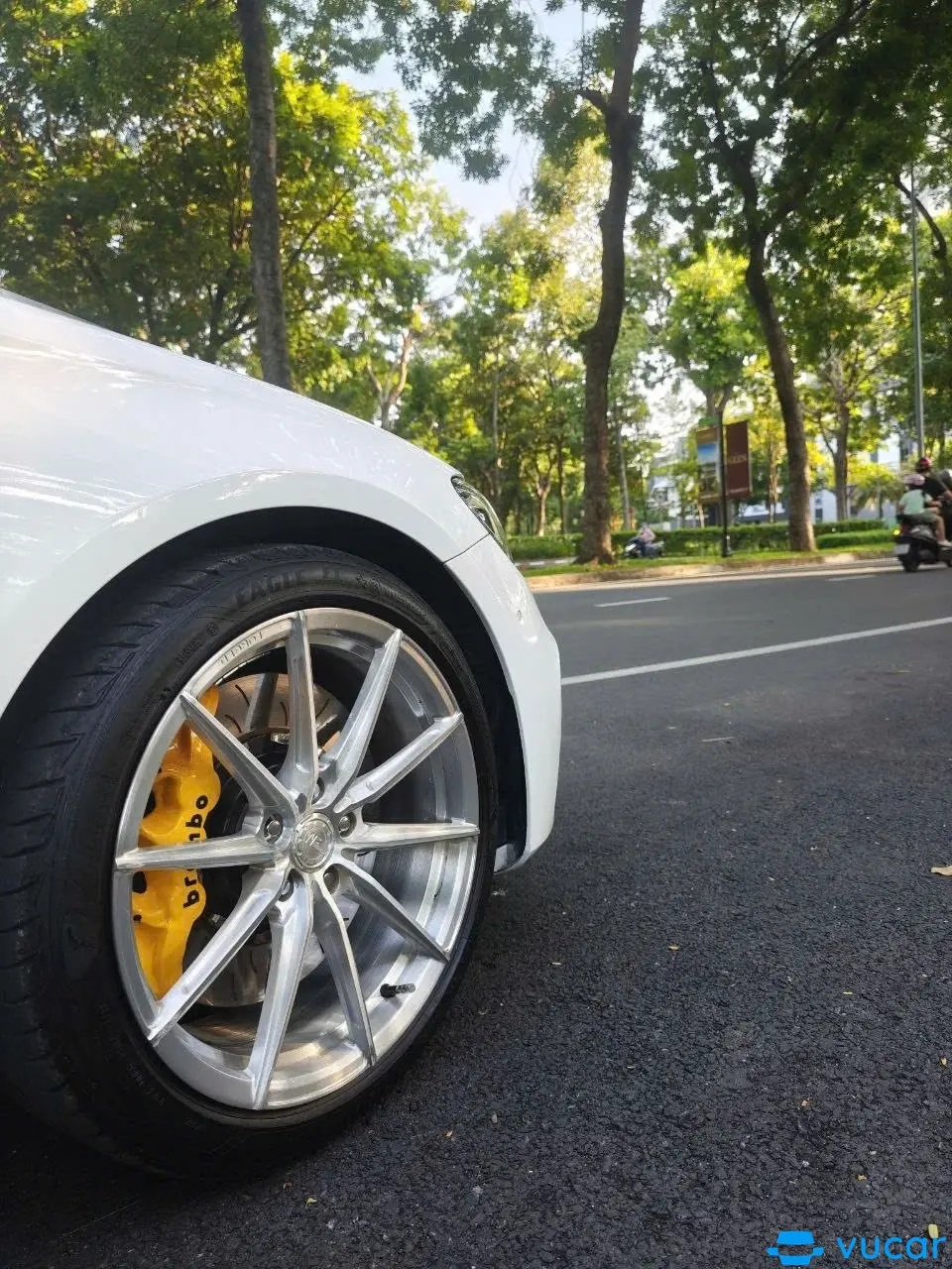 Mercedes E class E300 AMG 2024 - Ngoại thất 16
