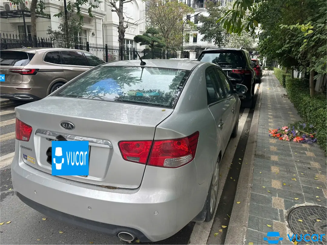 Kia Cerato 1.6 AT 2010 - Ngoại thất 4