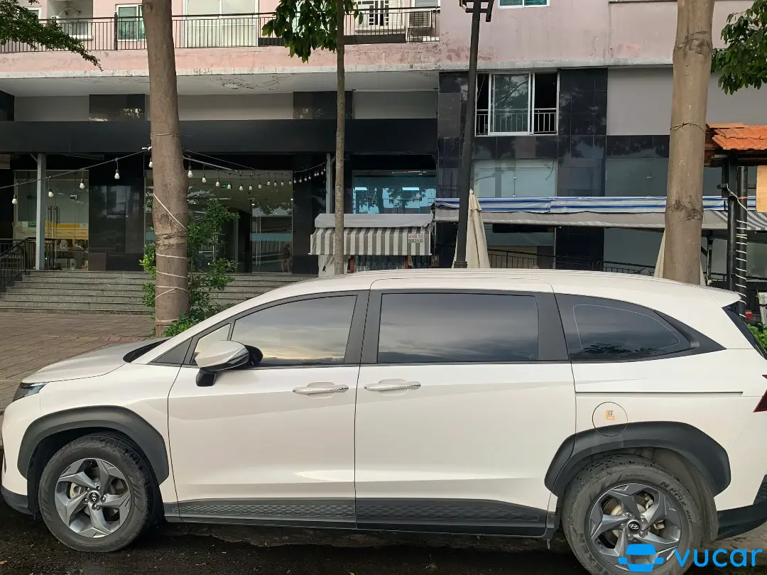 Hyundai Custin Tiêu chuẩn 2024 - Ngoại thất 4