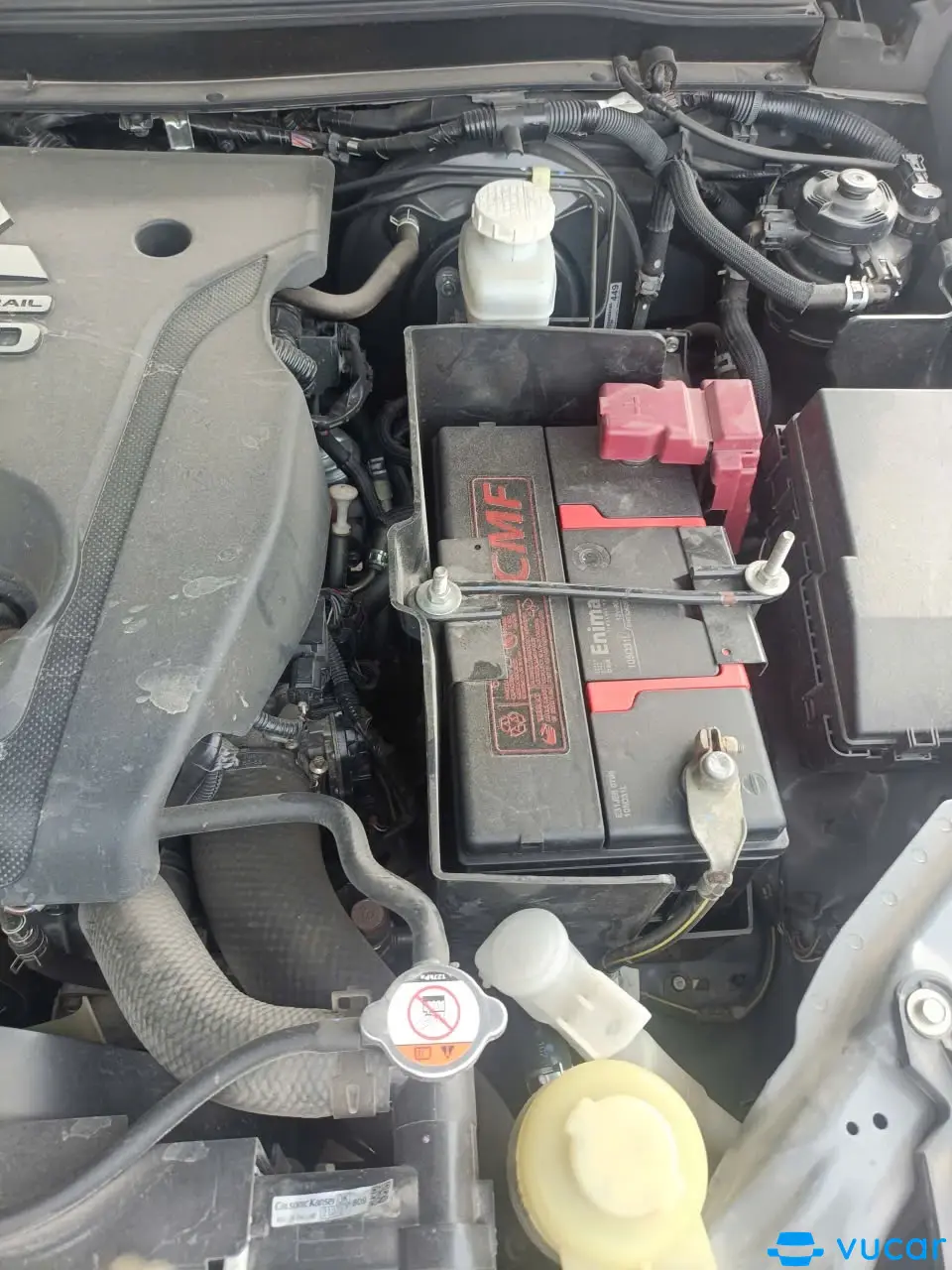 Mitsubishi Triton 4x2 AT Mivec 2021 - Khoang động cơ 1