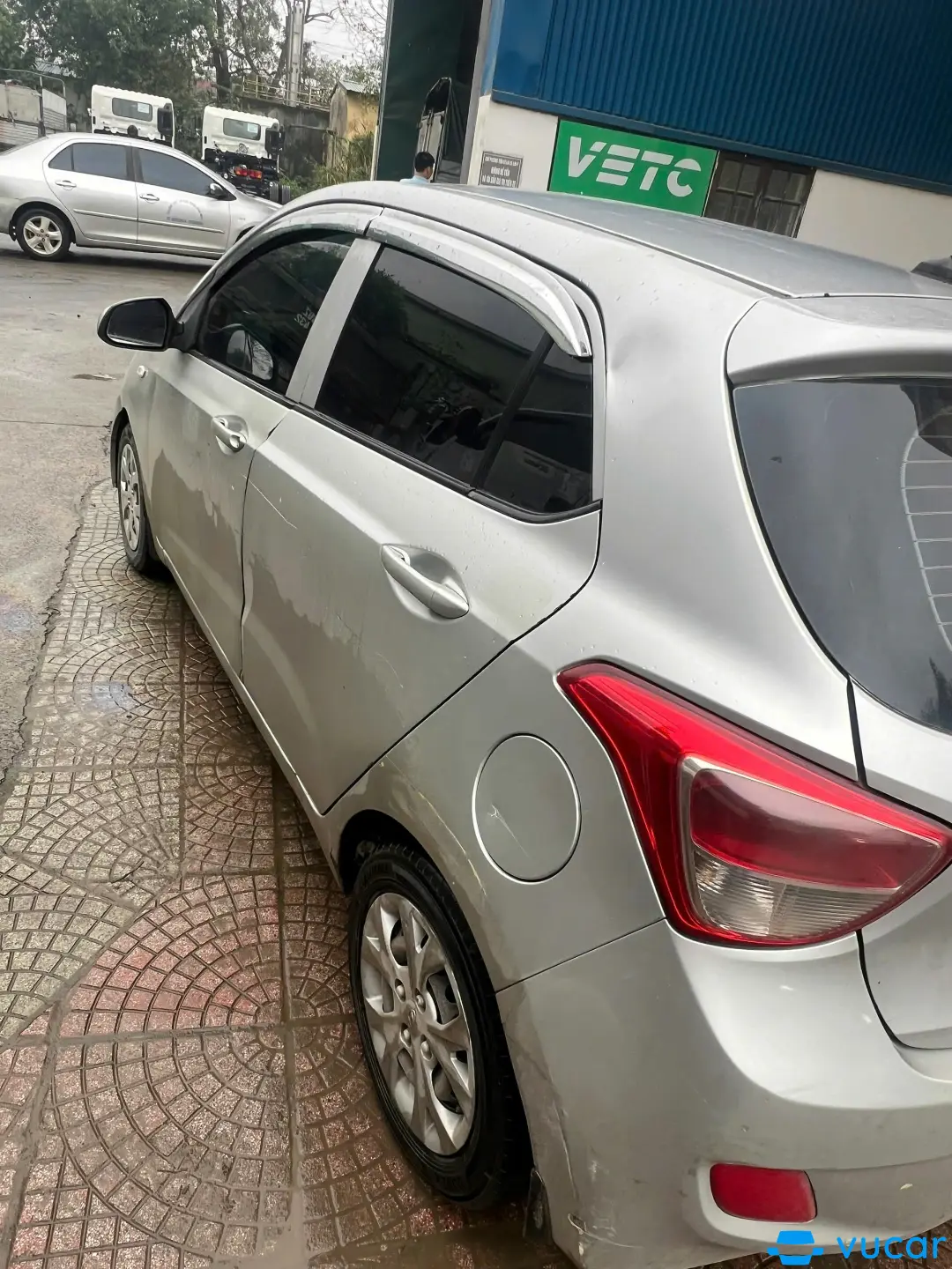 Huyndai i10 hatback , 2014 , số sàn , odo 50v - Ngoại thất 4