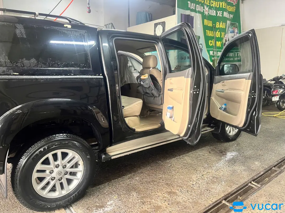 Toyota Hilux 2.5E 4x2 MT 2013 - Ngoại thất 7