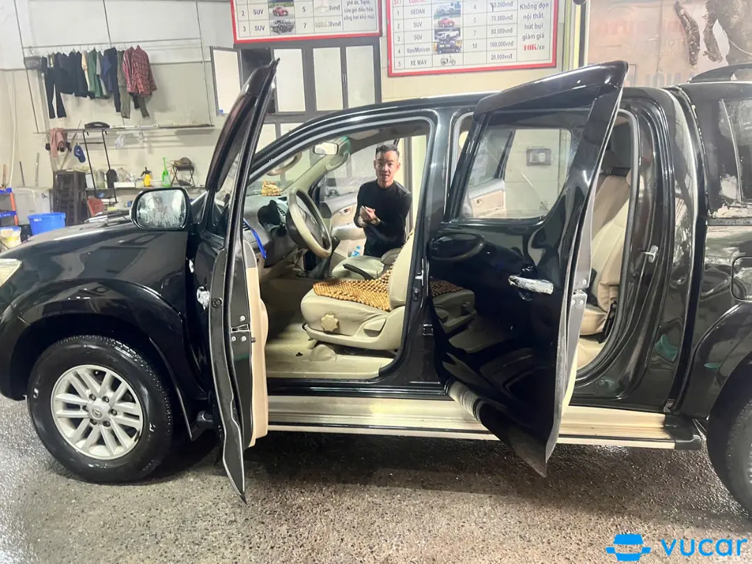 Toyota Hilux 2.5E 4x2 MT 2013 - Ngoại thất 4