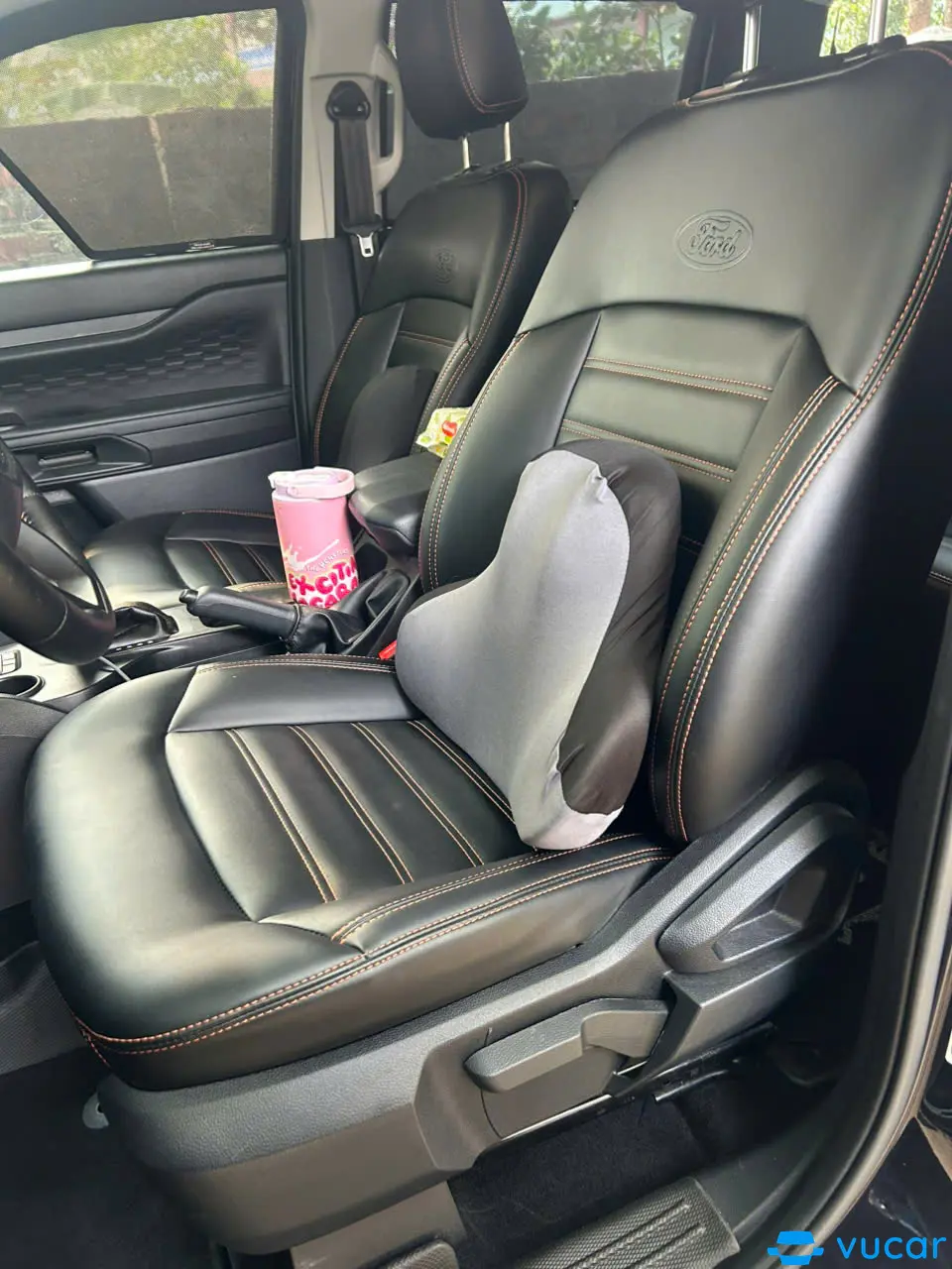 Ford Ranger XLS 2.0L 4x2 AT 2024 - Nội thất 2
