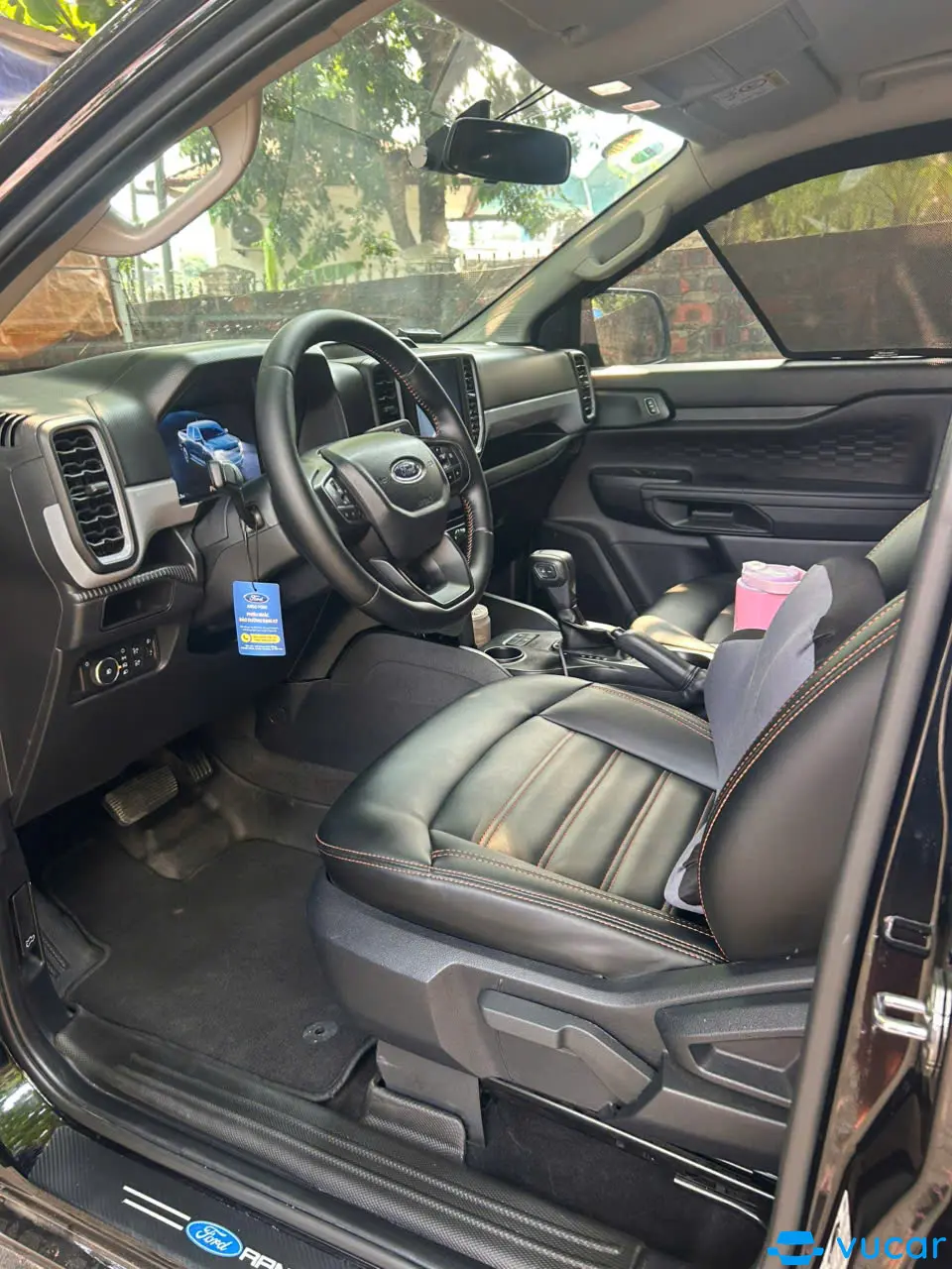 Ford Ranger XLS 2.0L 4x2 AT 2024 - Nội thất 3